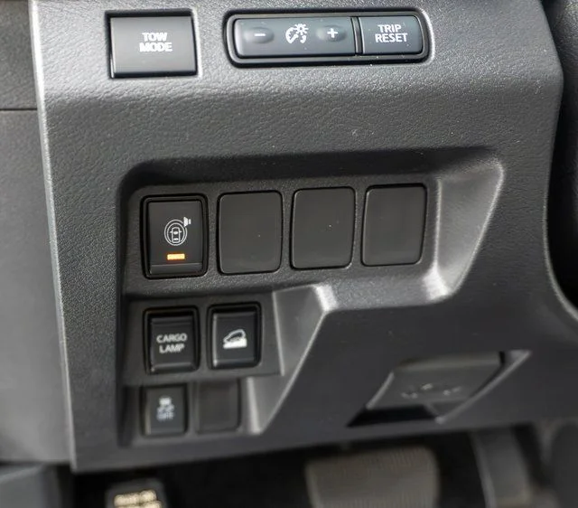 Used 2022 Black Nissan SV image 20