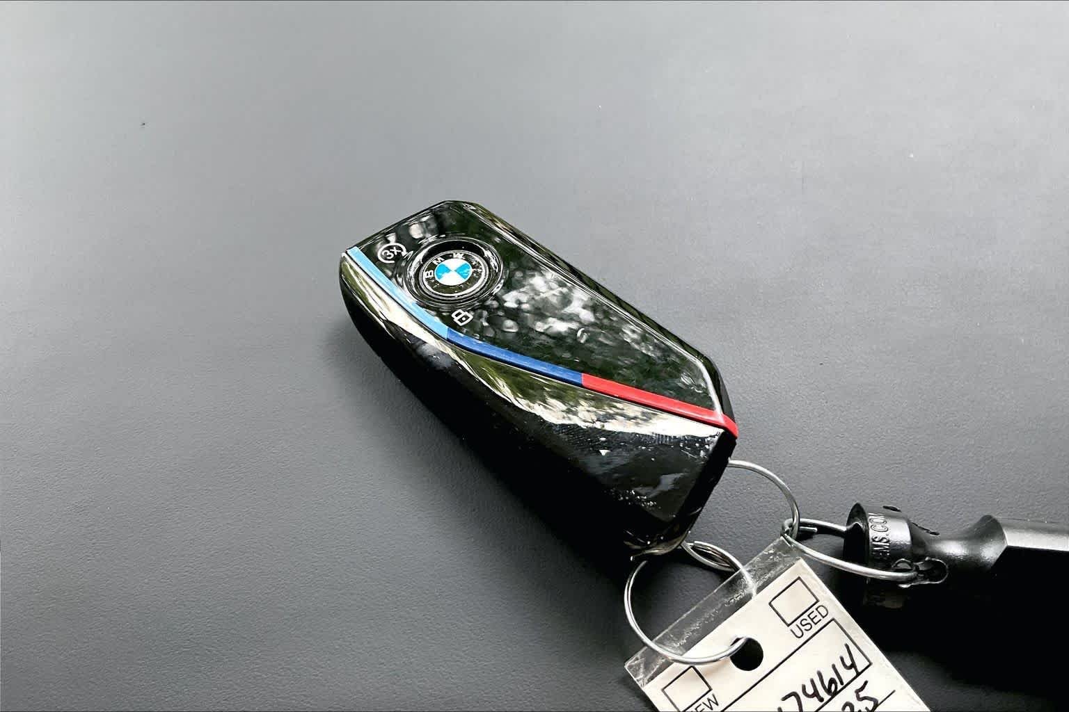 Used 2025 Skyscraper Grey Metallic BMW M60i image 14