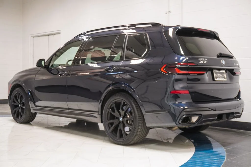 Used 2026 Black BMW xDrive40i image 34