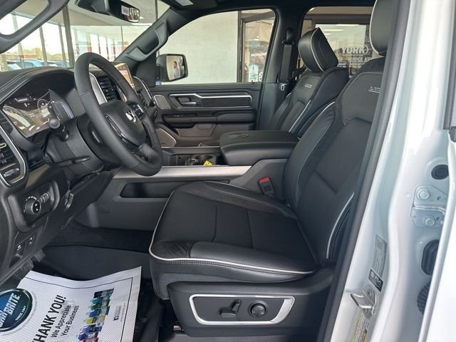 New 2026 Bright White Clear-Coat Exterior Paint RAM Laramie image 17