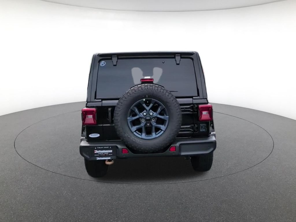 New 2026 Black Clear-Coat Exterior Paint Jeep 85th Anniversary Edition image 6