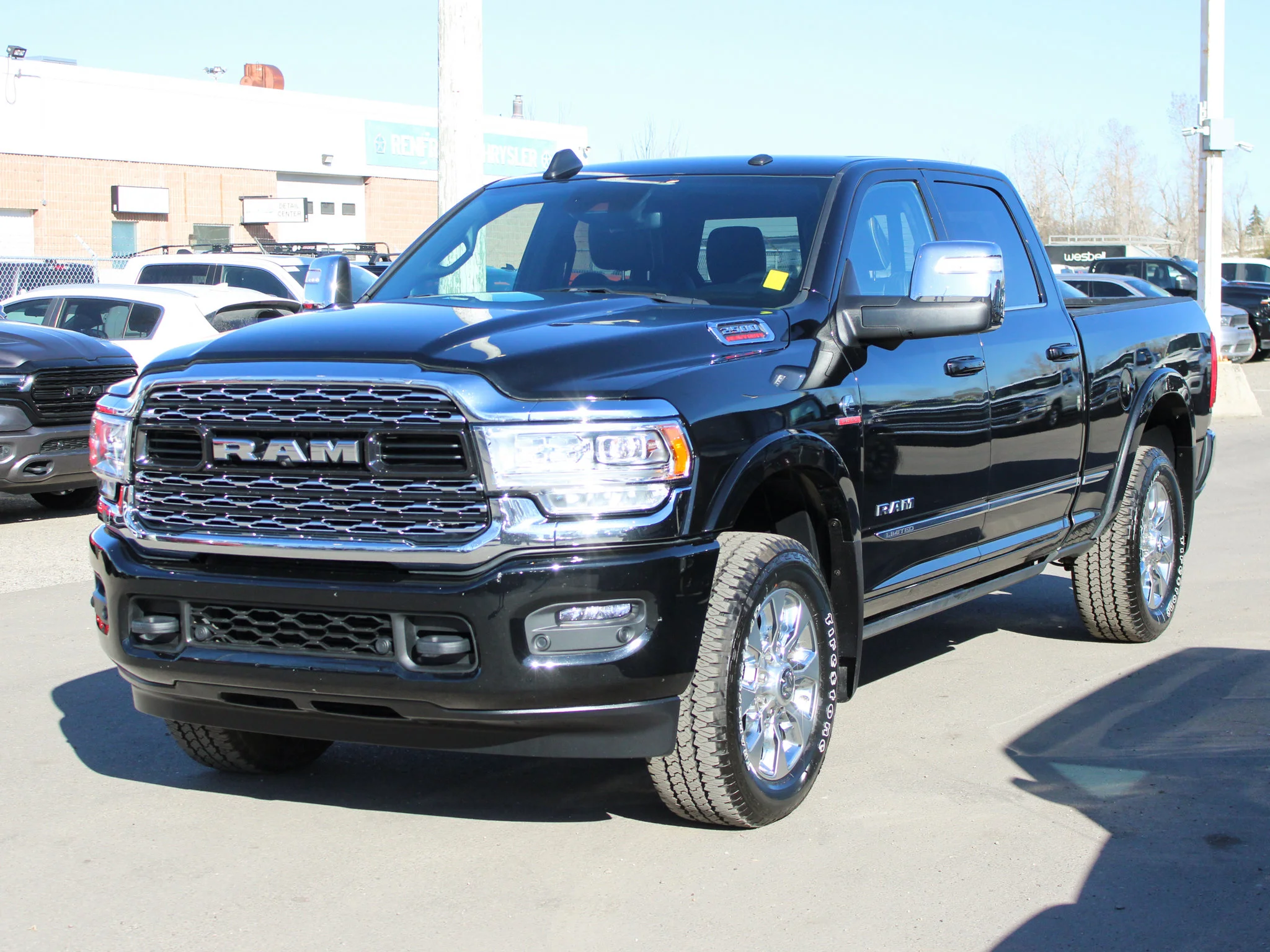 Certified Used 2023 Black RAM Limited * No Accidents | Cummins | 5th Wheel & Gooseneck | Adaptive Cruise | Running Boards image 13