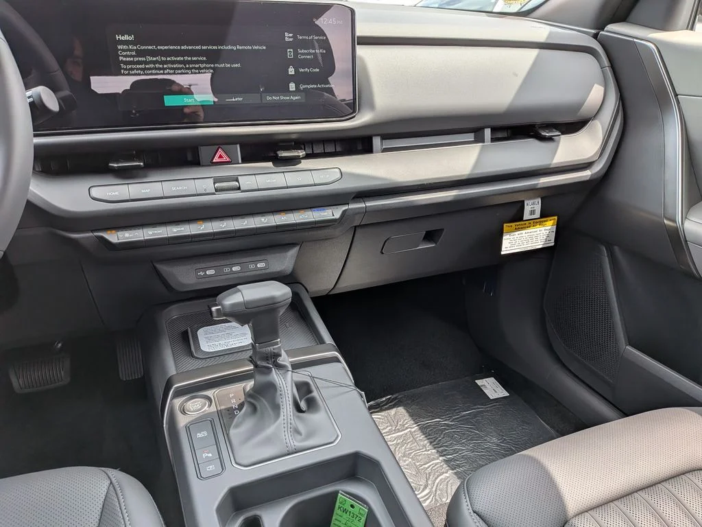 New 2027 Snow White Pearl Kia X-Line S image 37