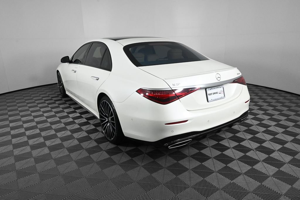 Certified Used 2023 White Mercedes-Benz S 580 image 4