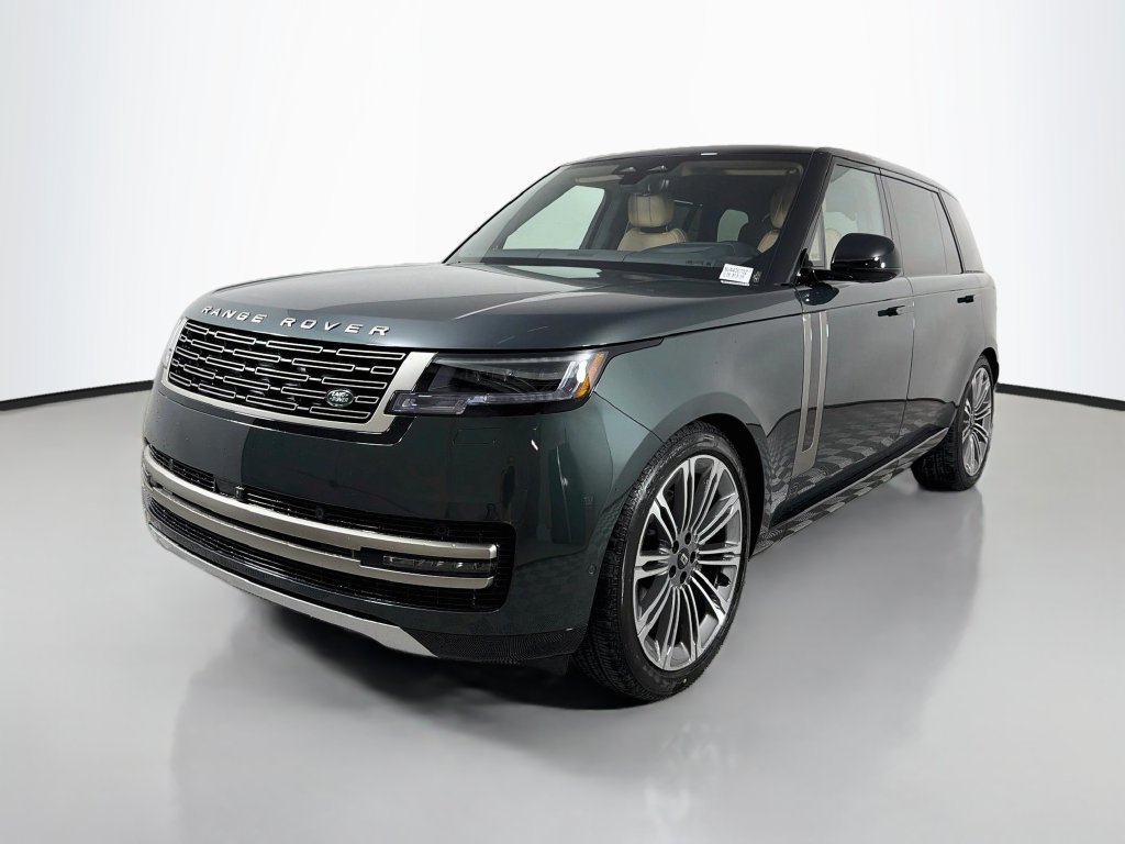 New 2027 Belgravia Green Land Rover SE image 1