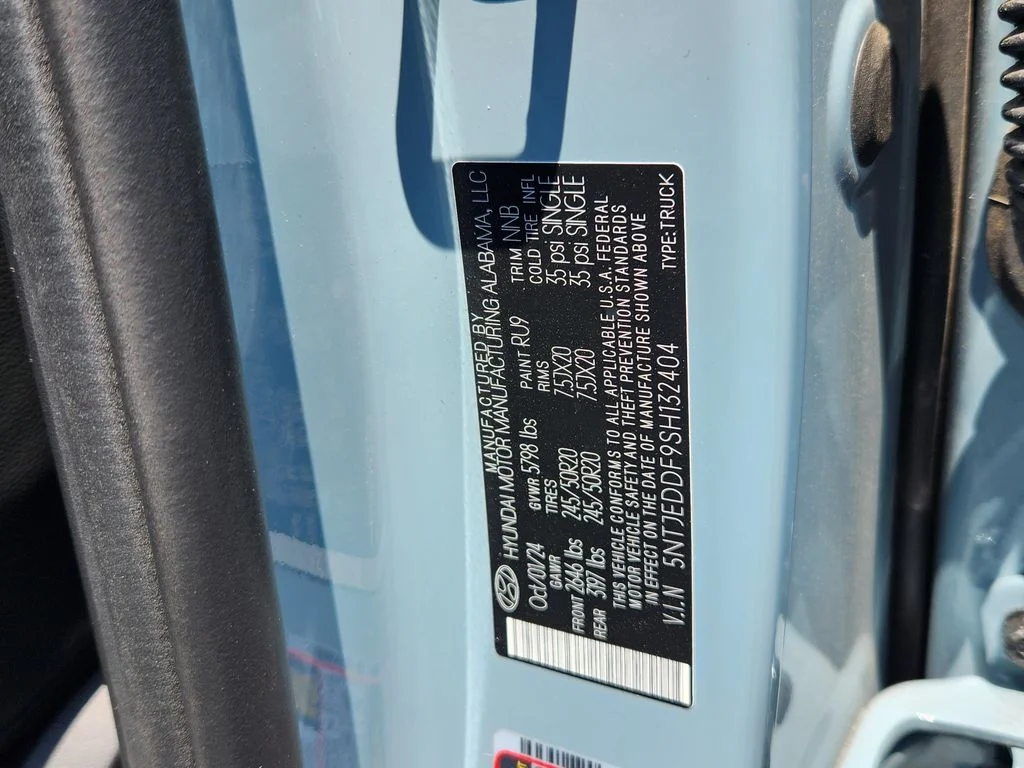 Used 2025 Blue Hyundai Limited image 31