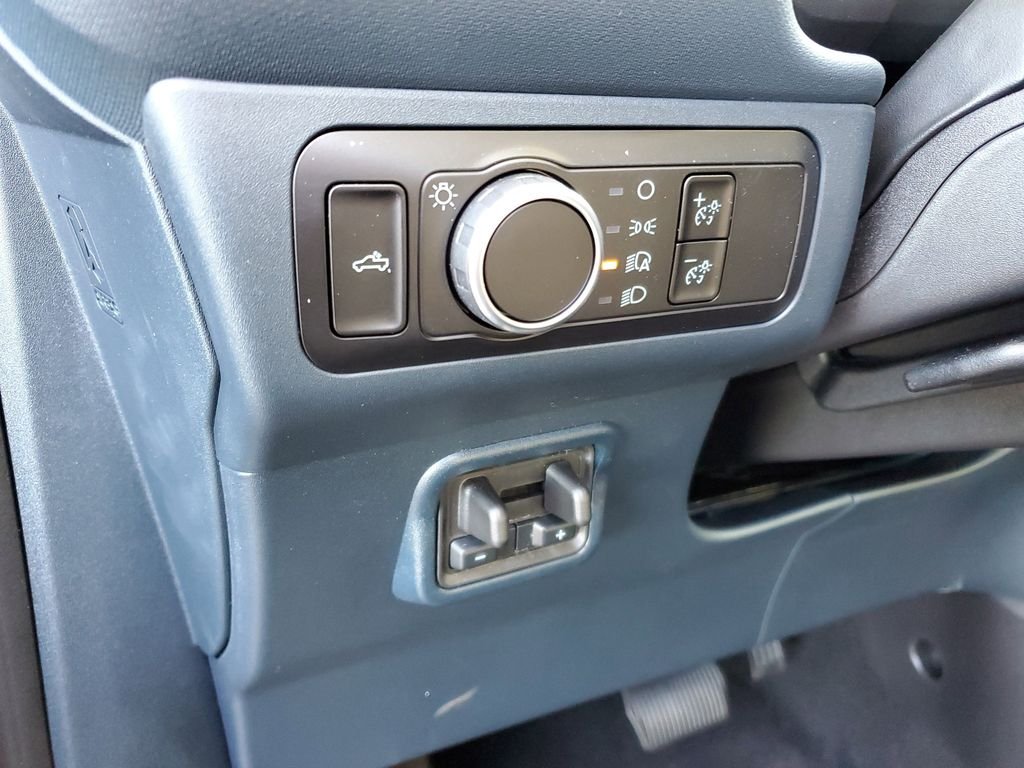 2025 Ford Maverick XLT - Photo 8