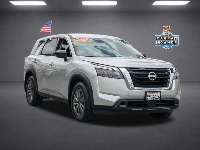 2024 Nissan Pathfinder S