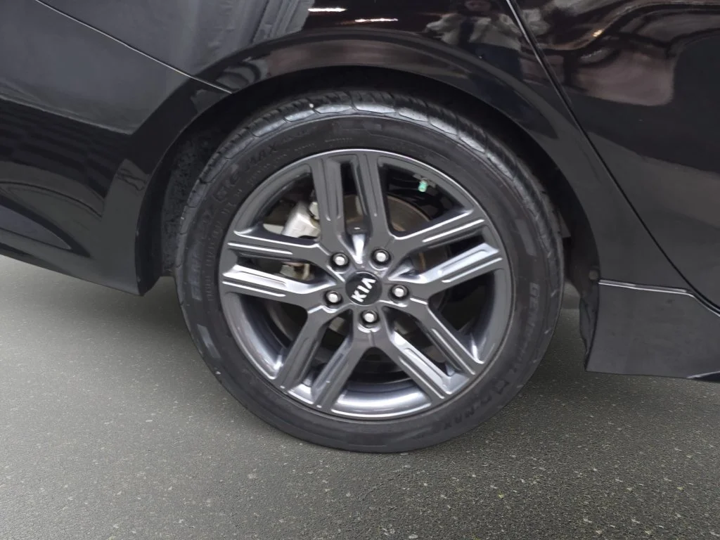 Used 2021 Black Kia GT-Line image 33