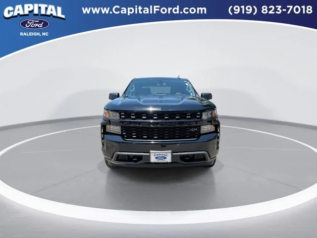 Used 2021 Black Chevrolet Custom image 3