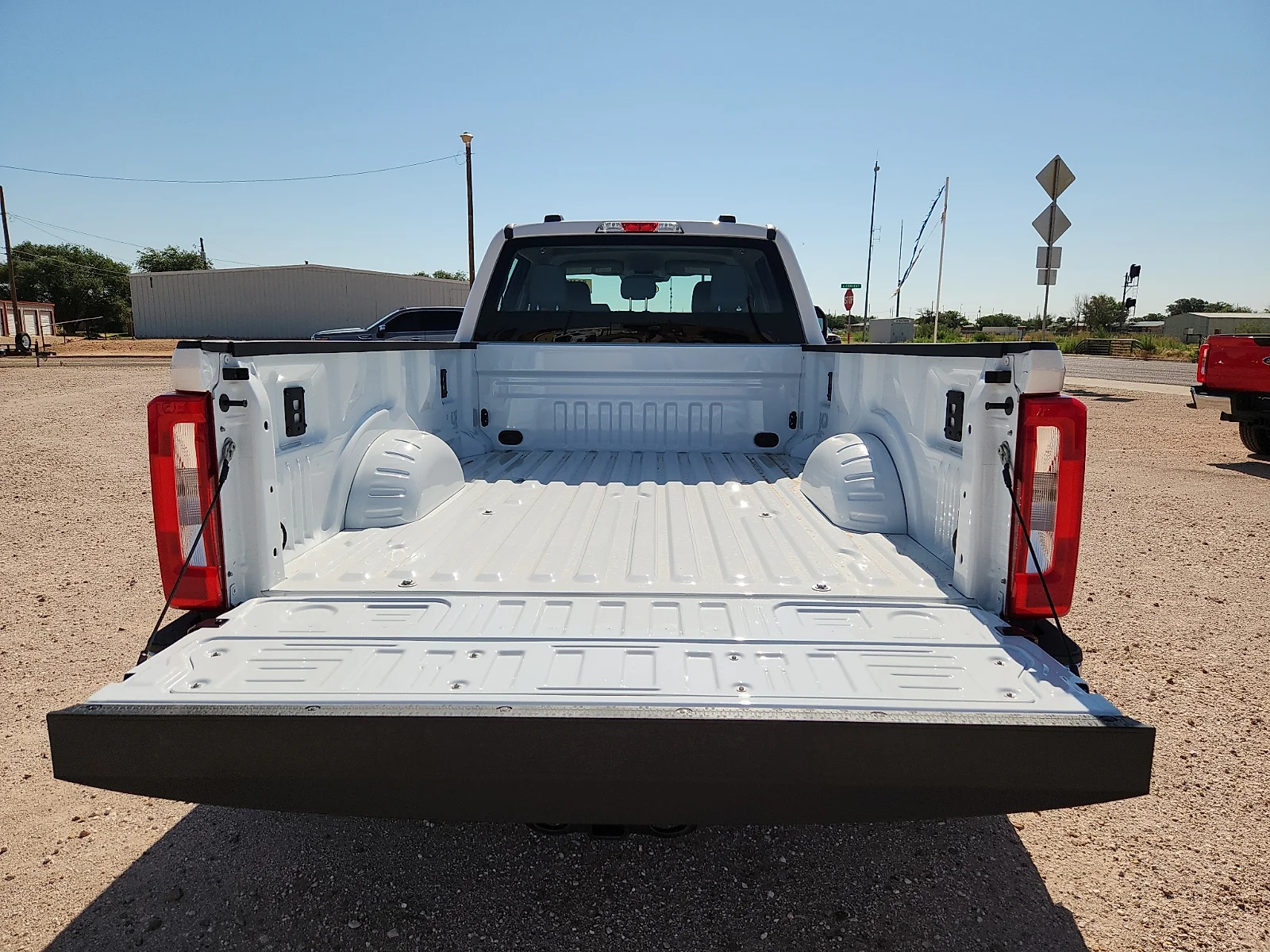 New 2026 Oxford White Ford XL image 12