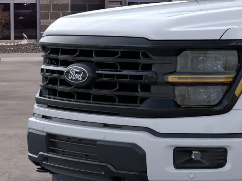 New 2026 Oxford White Ford XLT image 17