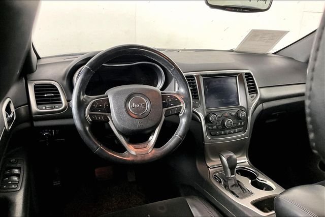 Used 2018 Black Jeep Altitude image 3