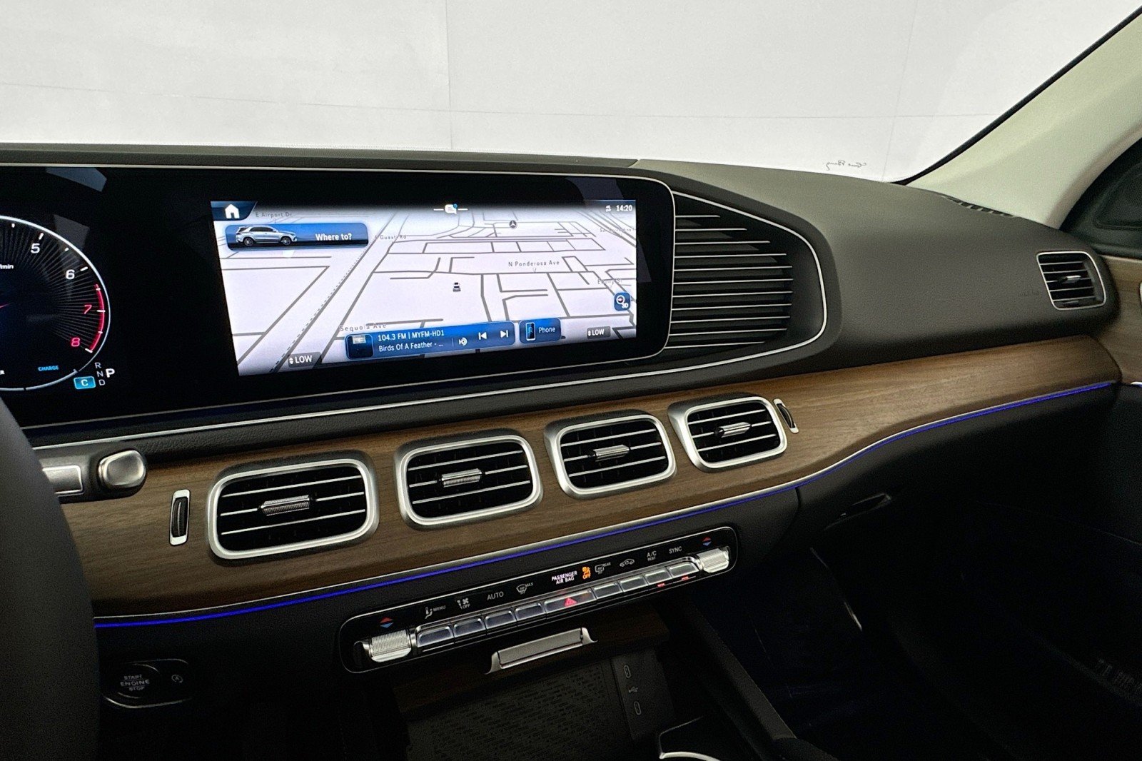 New 2026 Polar White Mercedes-Benz GLE 350 SUV image 19