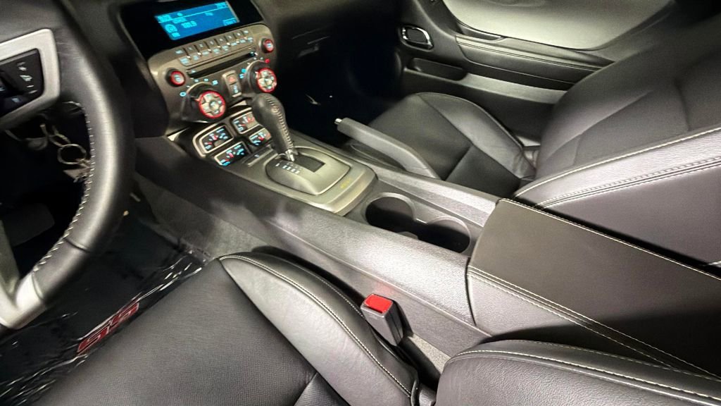 Used 2010 Black Chevrolet 2SS image 22