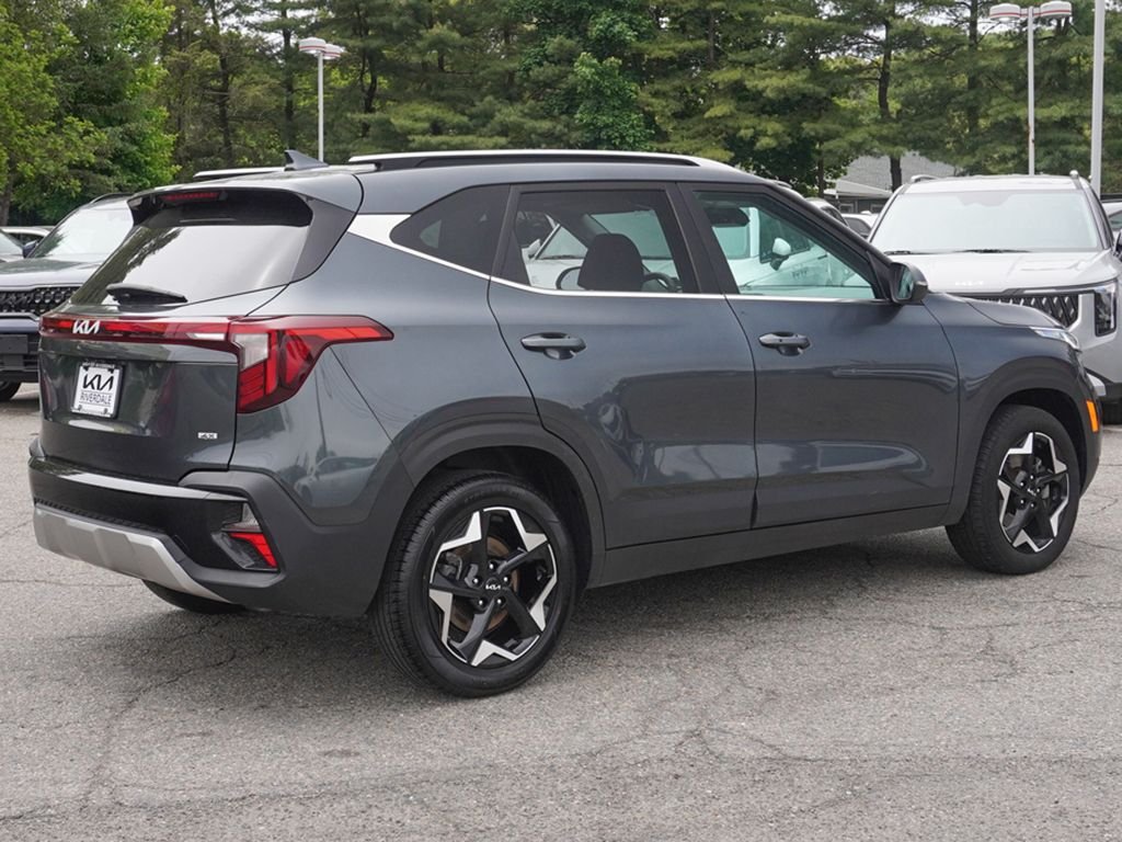 Used 2024 Gray Kia EX image 10