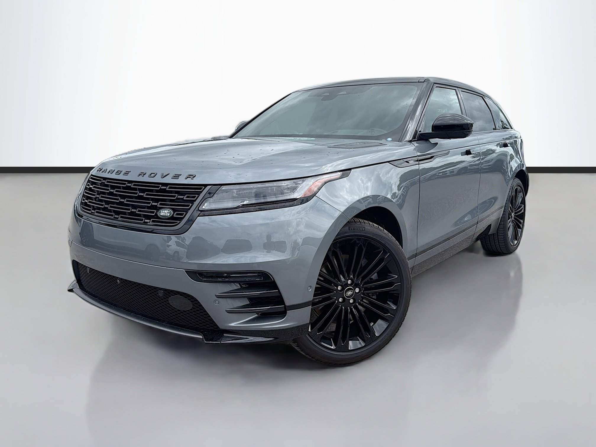 2026 Land Rover Range Rover Velar Dynamic SE