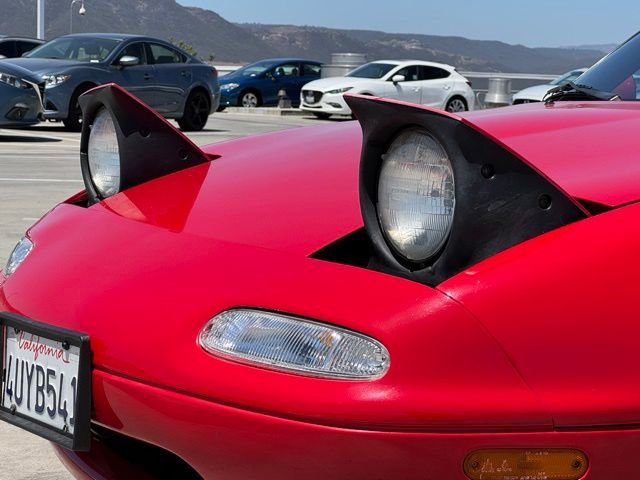Used 1992 Classic Red Mazda Base image 24