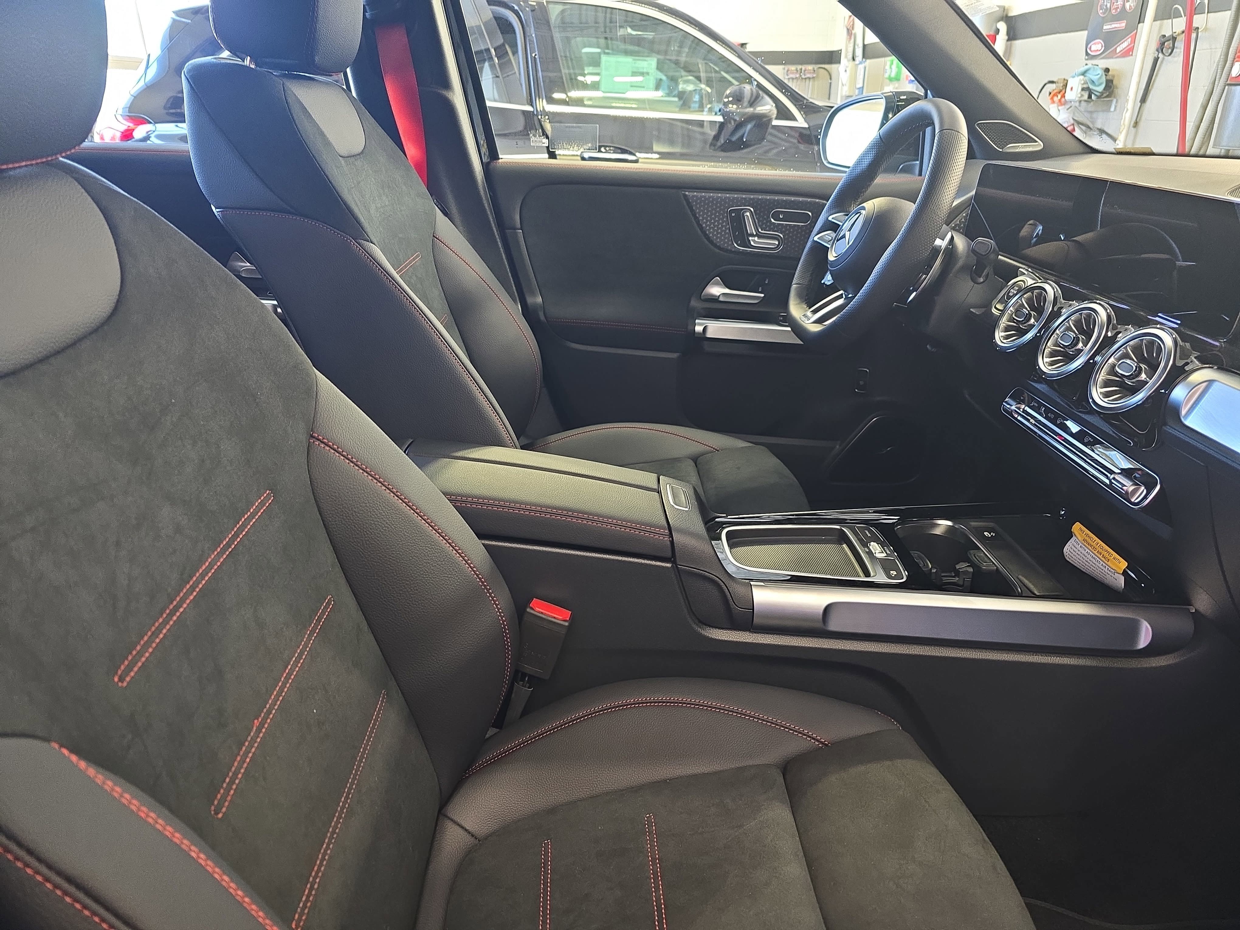 New 2026 Night Black Mercedes-Benz AMG® GLB 35 4MATIC SUV image 10