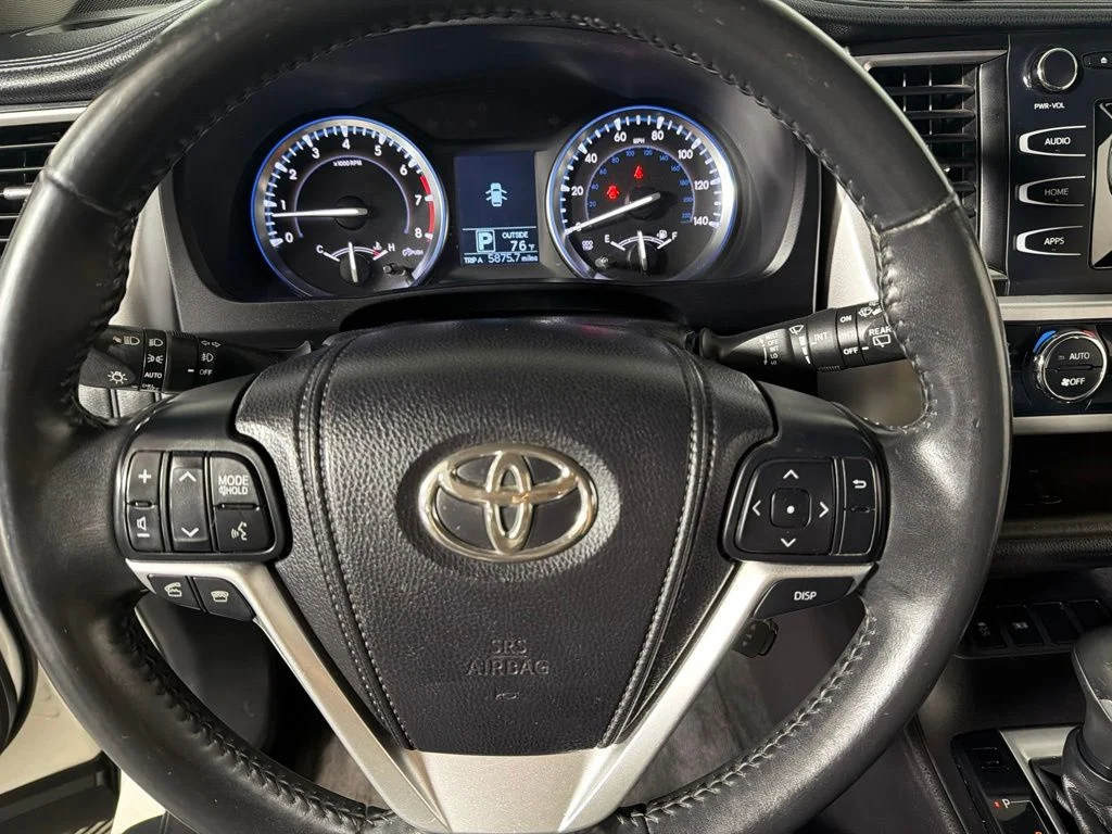 Used 2015 White Toyota LE Plus V6 image 15