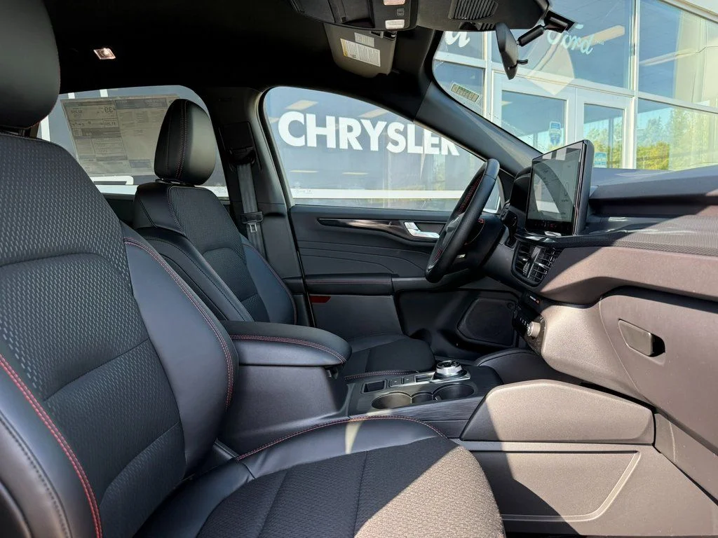 2026 Ford Escape Hybrid ST-Line Select - Photo 15