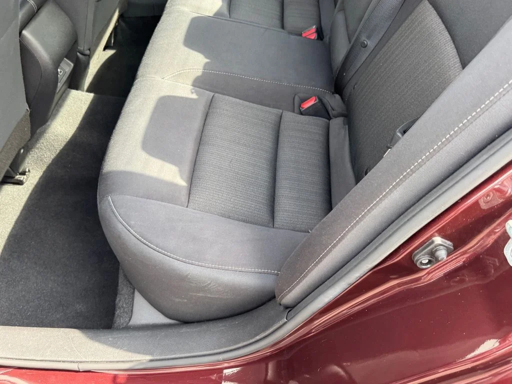 Used 2024 Red Nissan 2.5 SV image 9