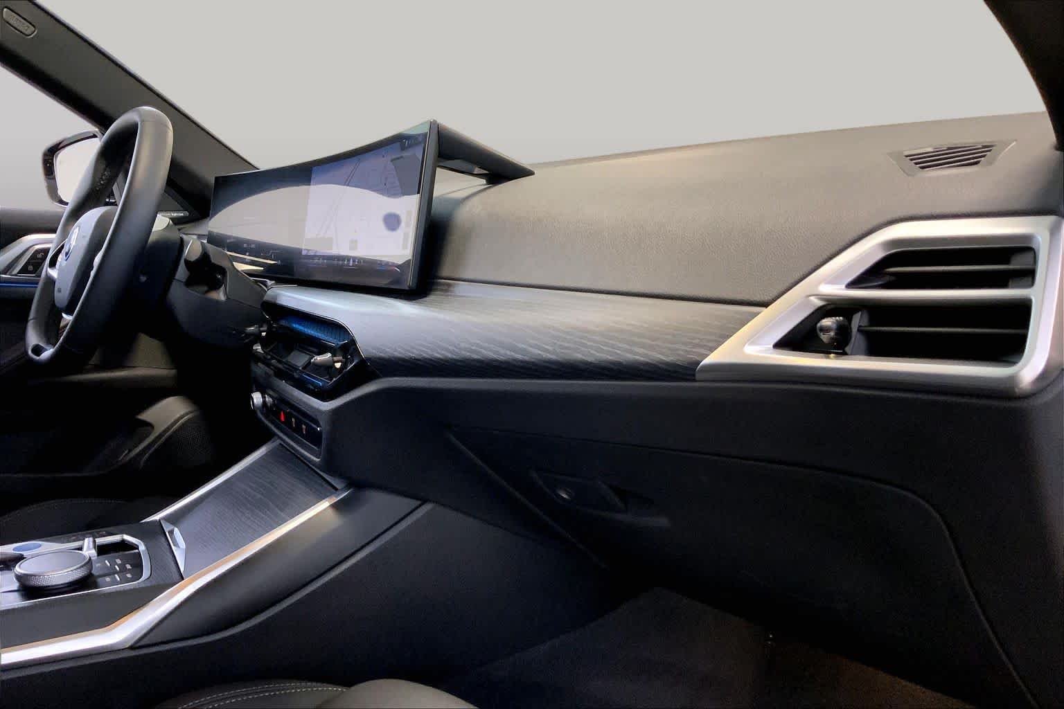 Certified Used 2025 Black Sapphire Metallic BMW xDrive40 image 18