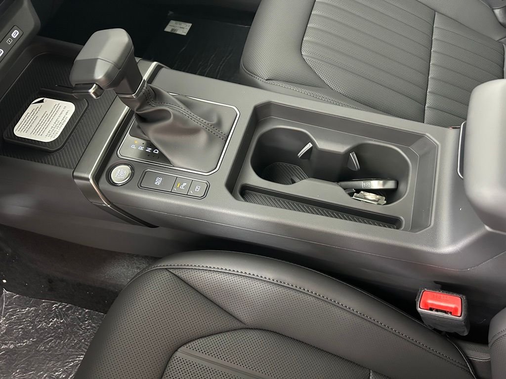 New 2027 Gray Kia X-Line S image 8