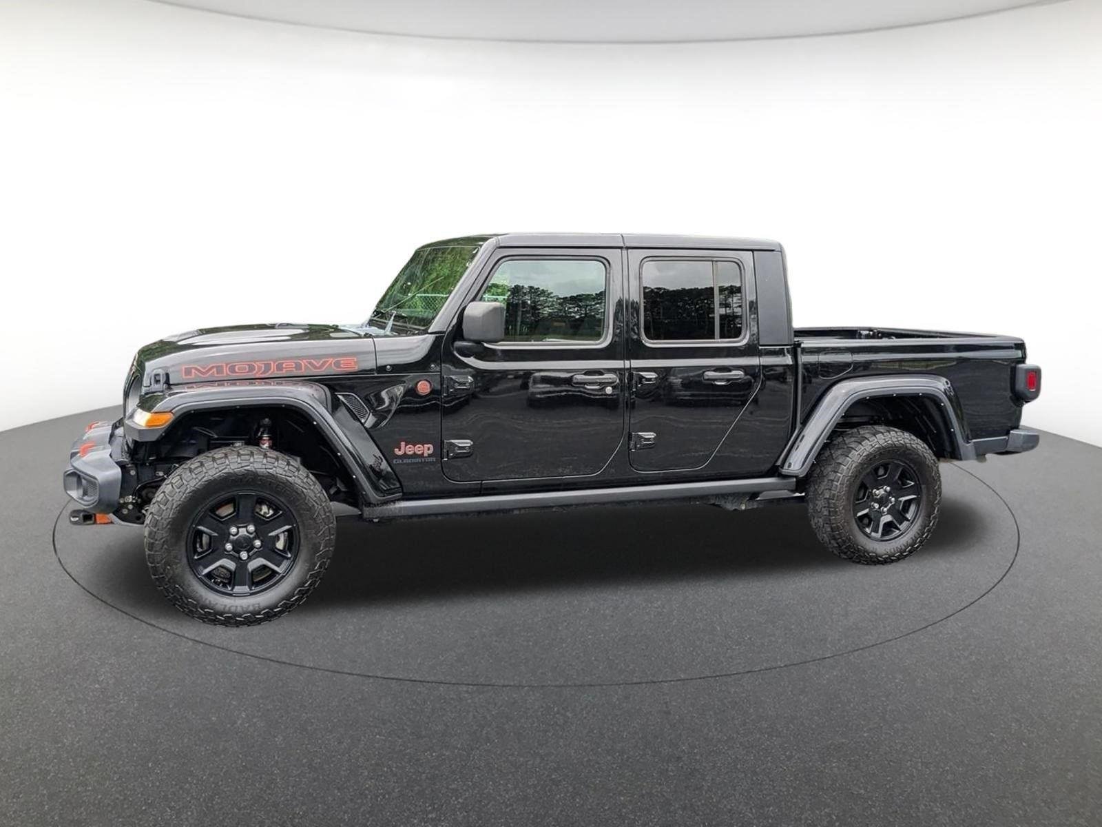 Used 2022 Black Clearcoat Jeep Mojave image 8