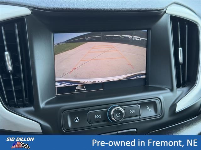 Used 2023 Summit White GMC SLE image 9