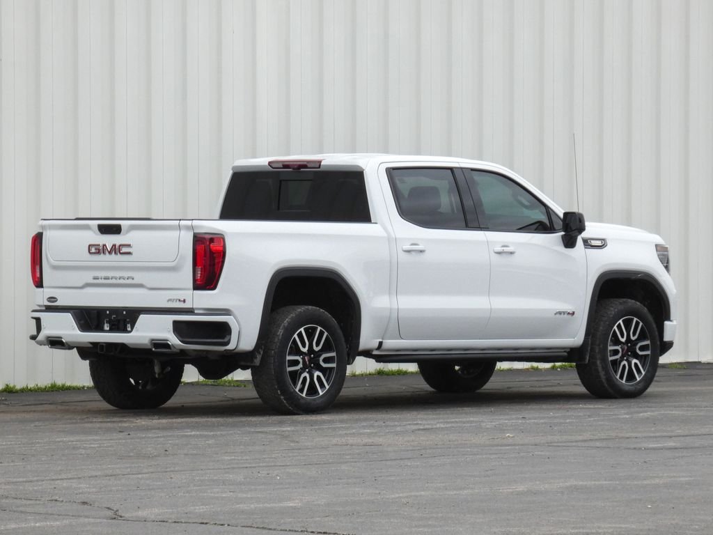 Used 2023 White GMC AT4 image 3