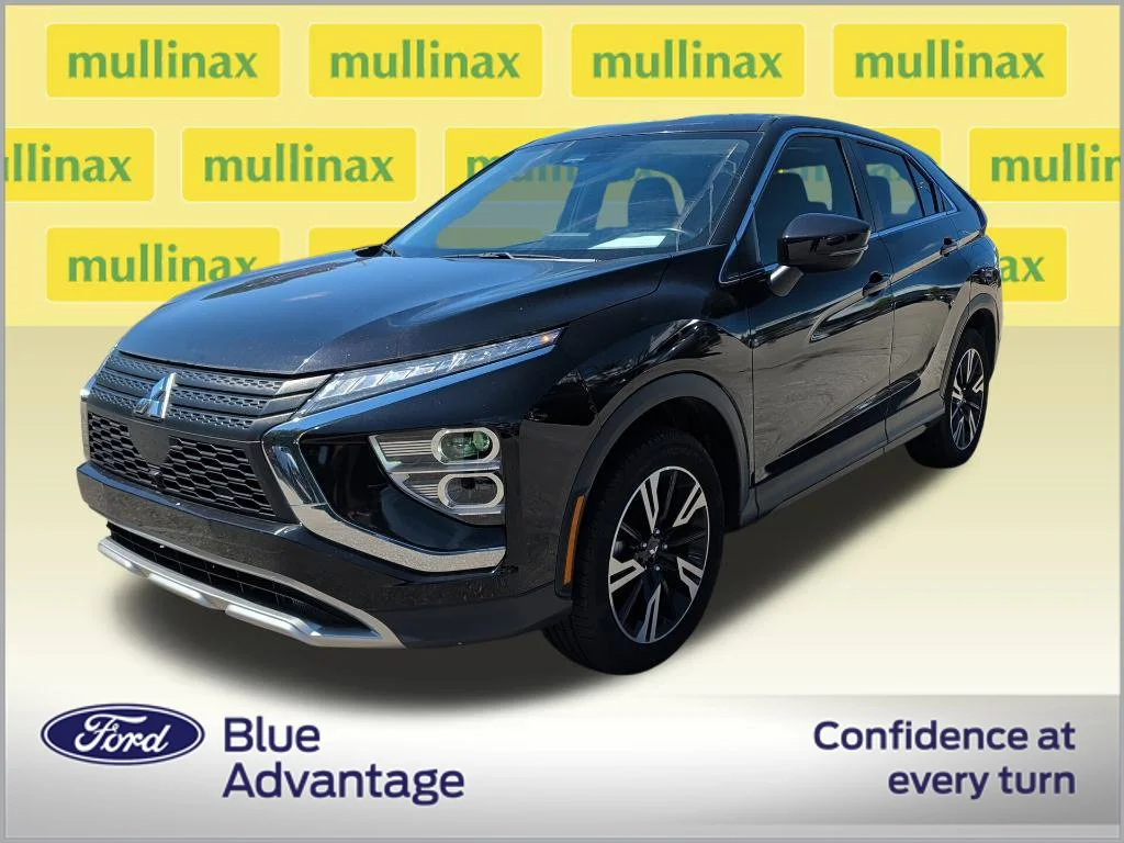 Used 2024  Mitsubishi  image 2