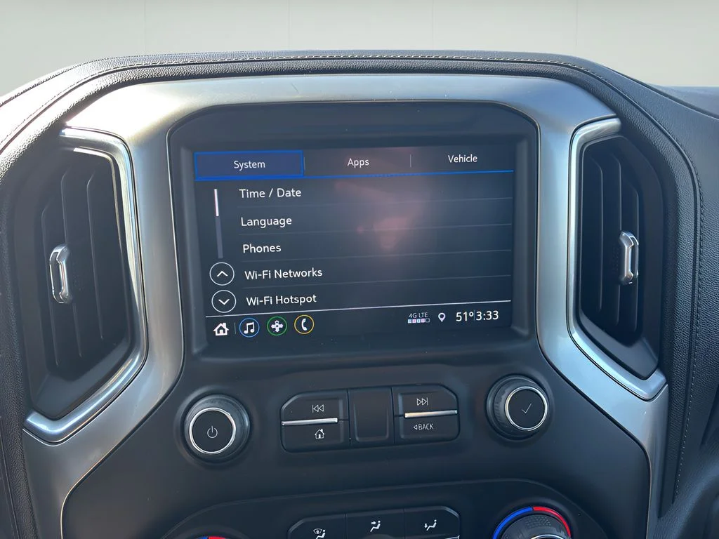 Used 2022 Summit White Chevrolet LT image 24