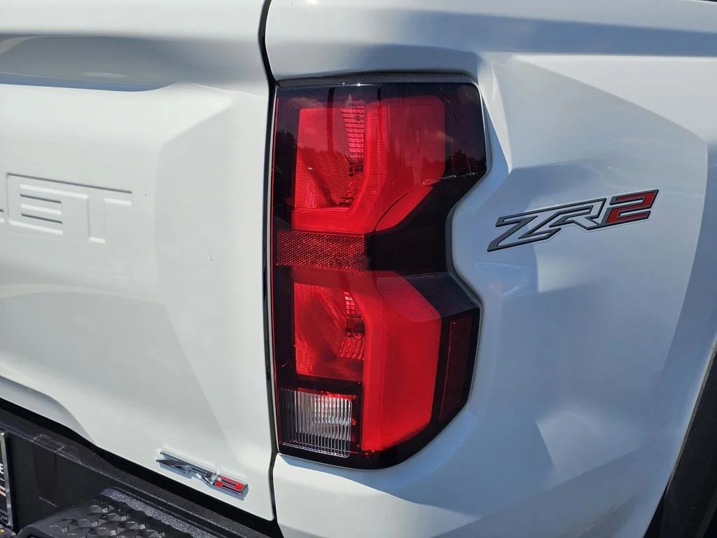 Used 2024 Summit White Chevrolet ZR2 image 9