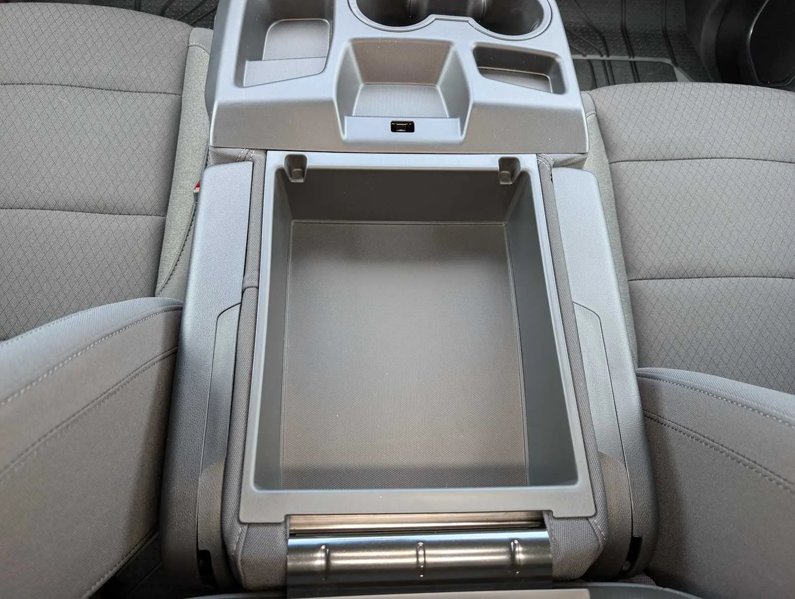 2026 Chevrolet Silverado 1500 RST - Photo 15