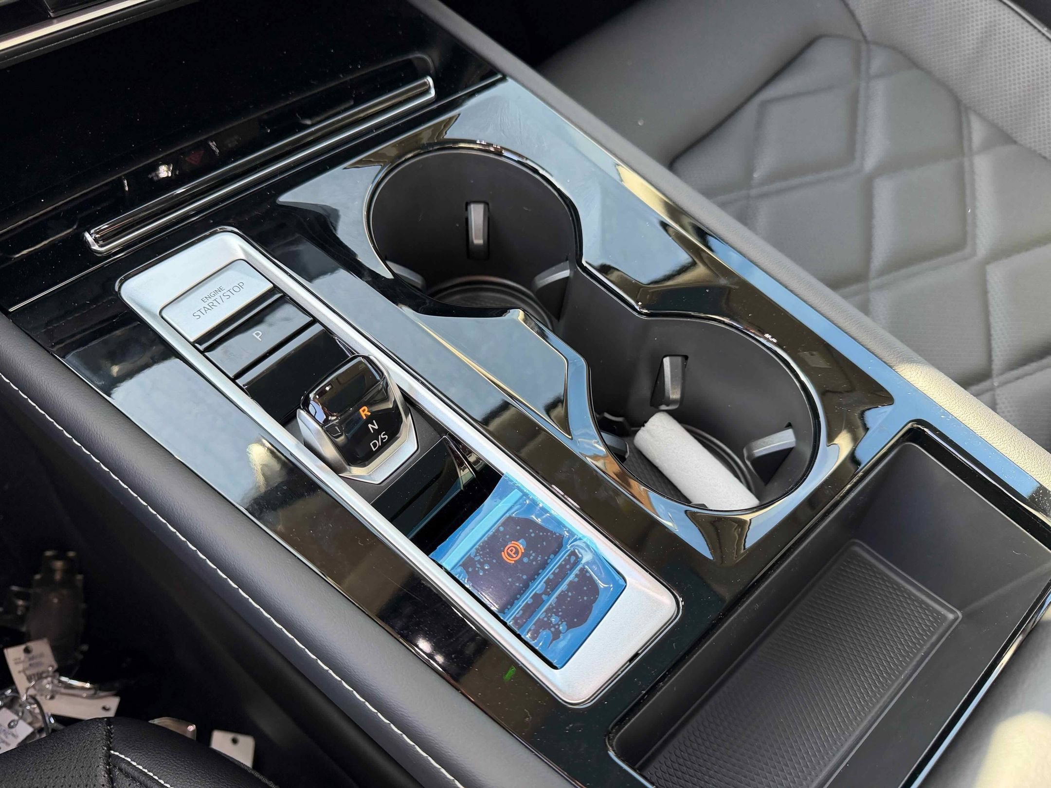 New 2026 Deep Black Volkswagen 2.0T SE w/Technology image 23