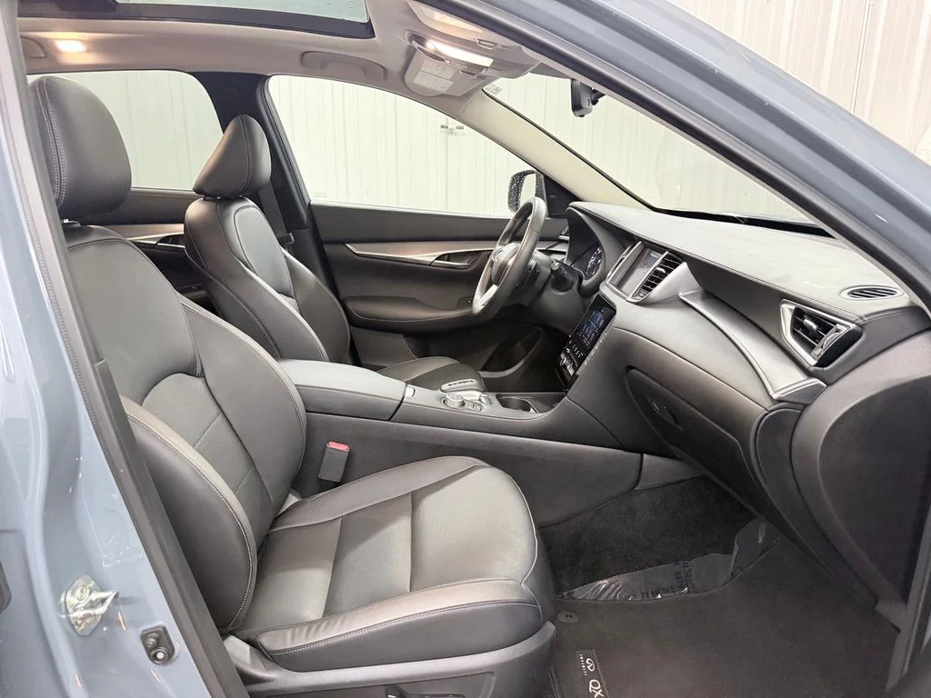 Certified Used 2023 Gray INFINITI LUXE image 39