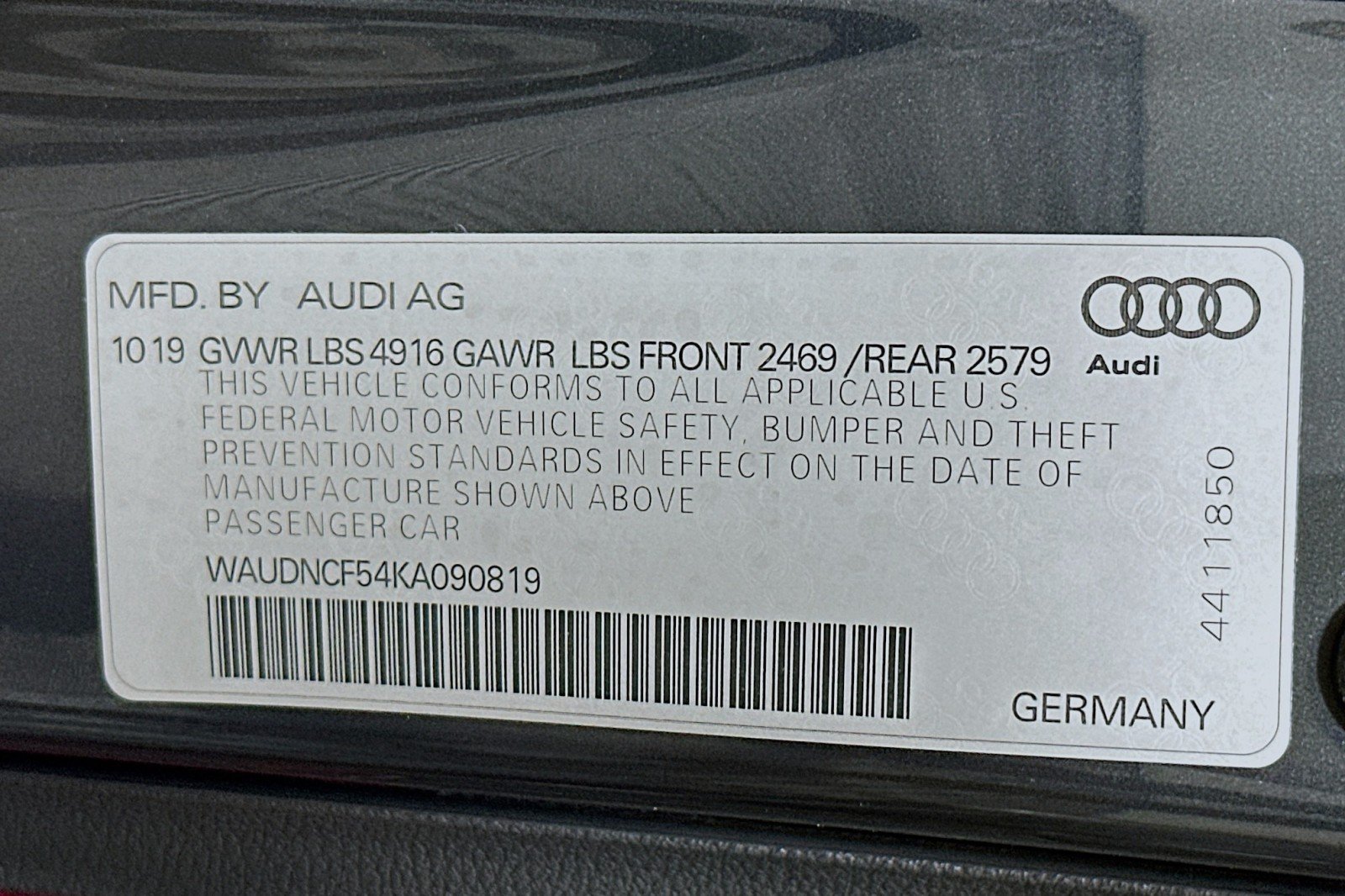 Used 2019 Manhattan Gray Metallic Audi Premium image 24