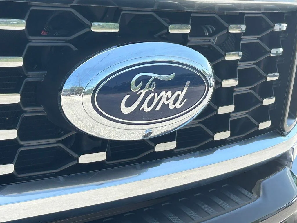 Used 2025 Brown Ford King Ranch image 23