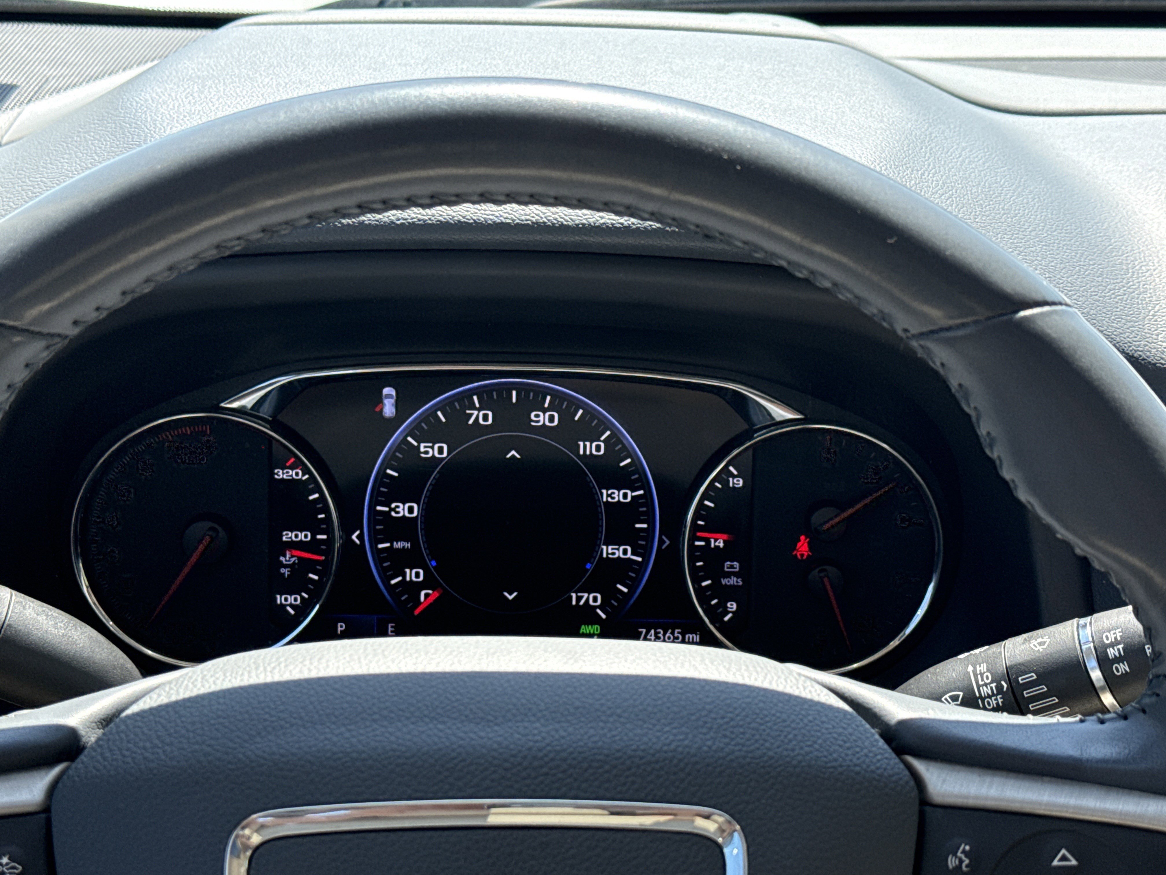 Used 2022 White Frost Tricoat GMC Denali image 30