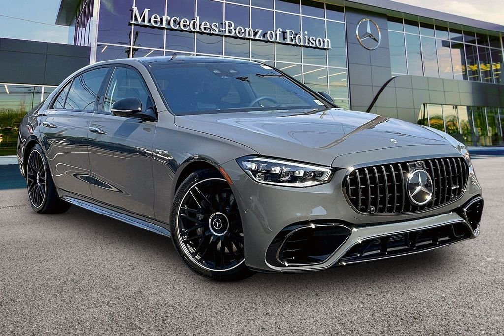 2026 Mercedes-Benz S-Class AMG S 63 E-Performance's photo