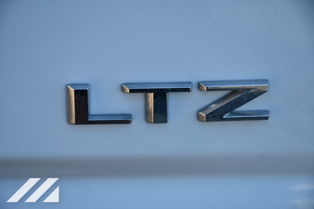 Used 2022 Summit White Chevrolet LTZ image 33