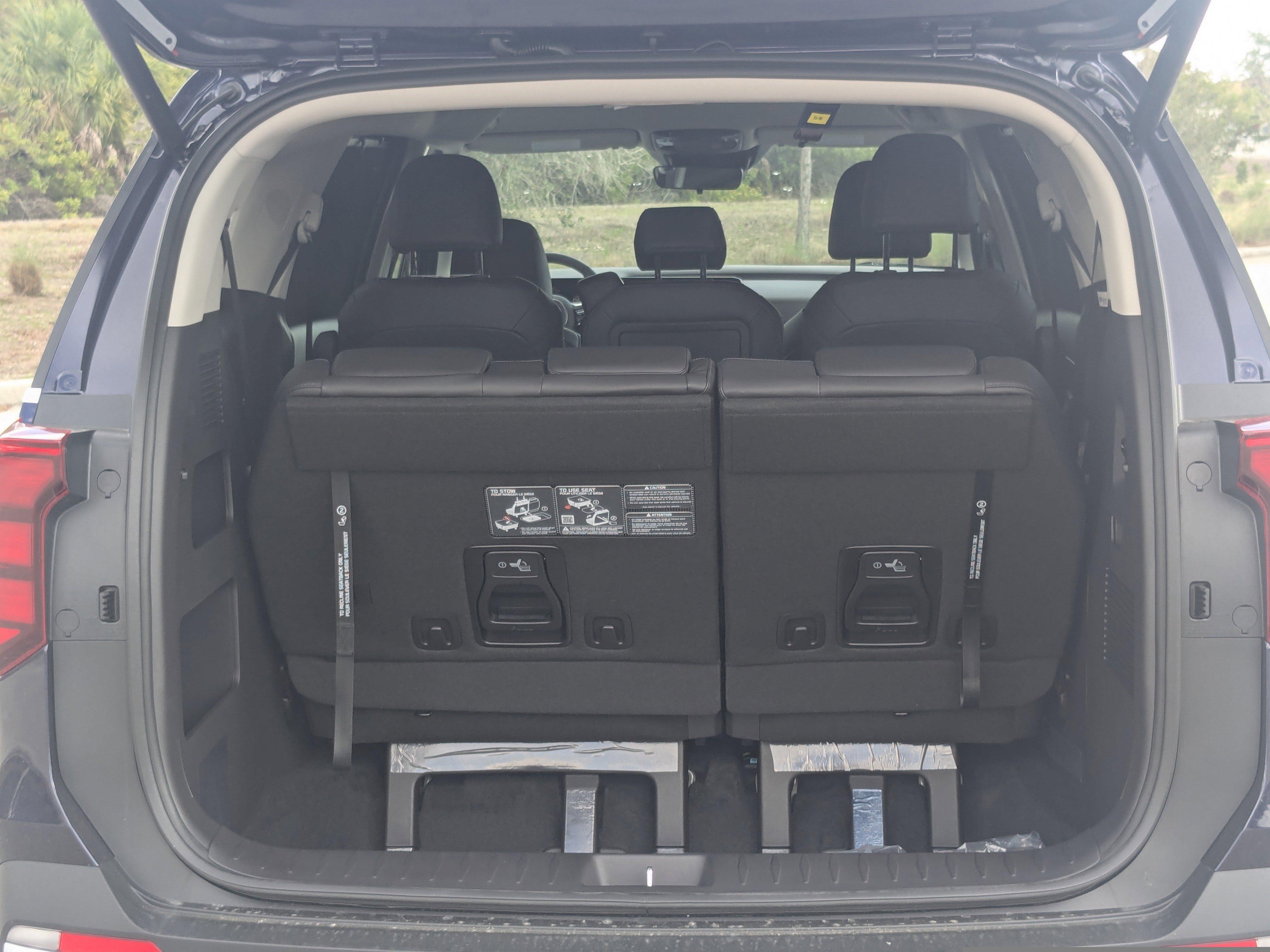 New 2026 Deep Chroma Blue Kia EX image 14