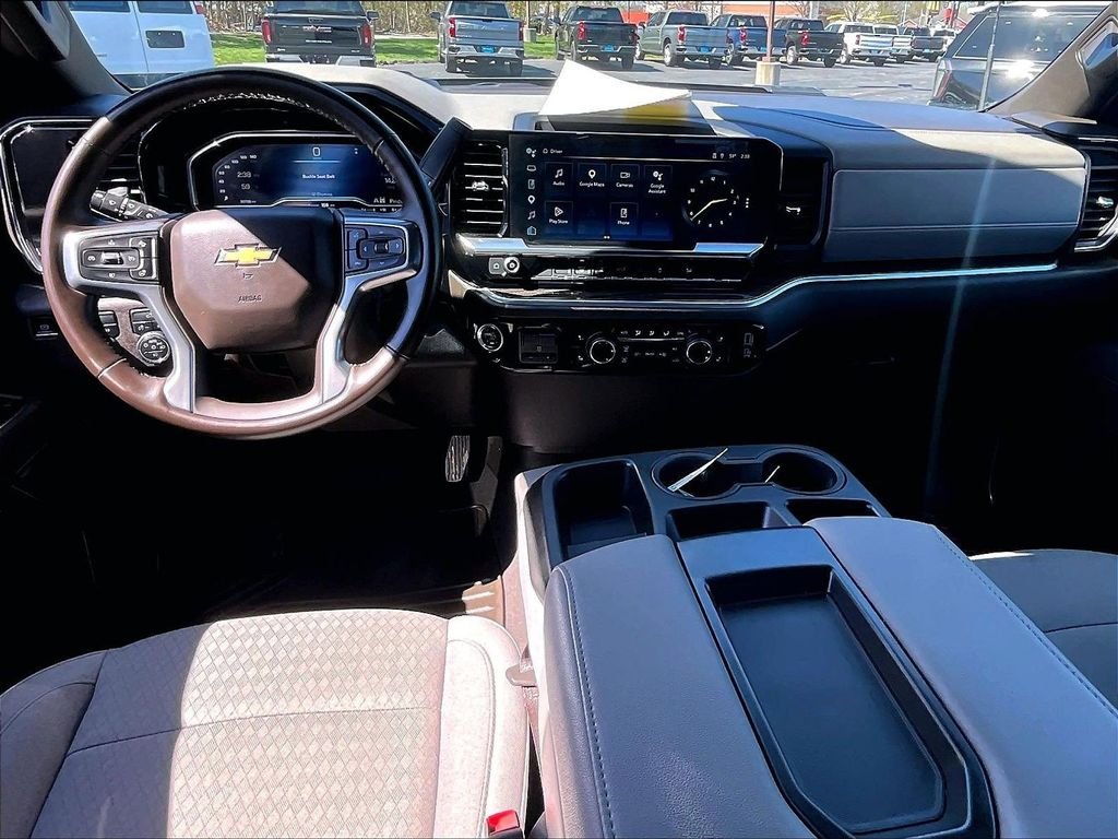 Used 2025 Black Chevrolet LT image 20