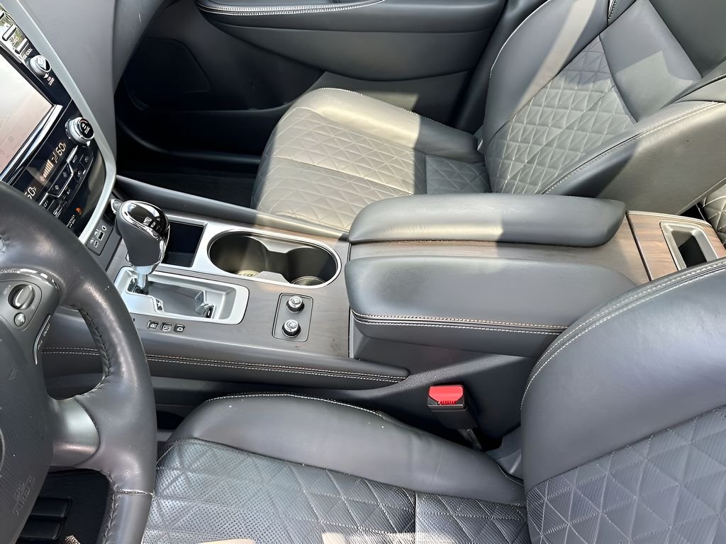 Used 2024 Black Nissan Platinum image 14