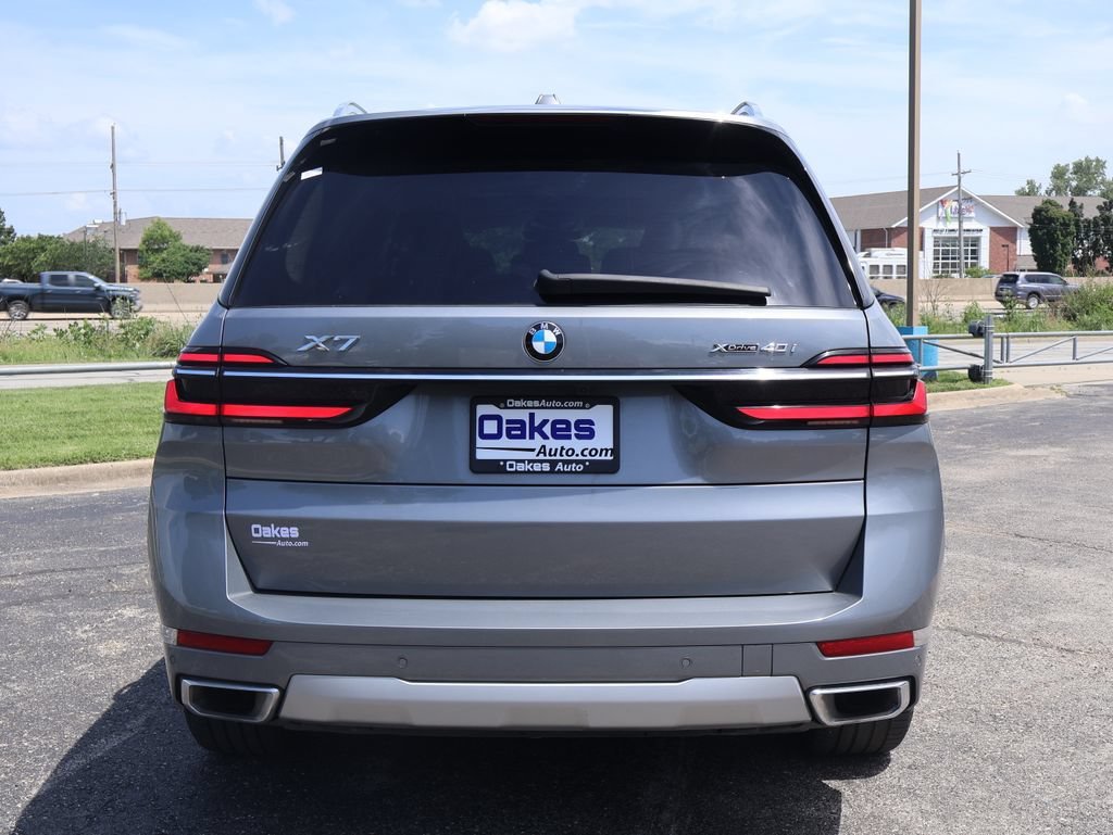 2025 BMW X7 40i - Photo 6