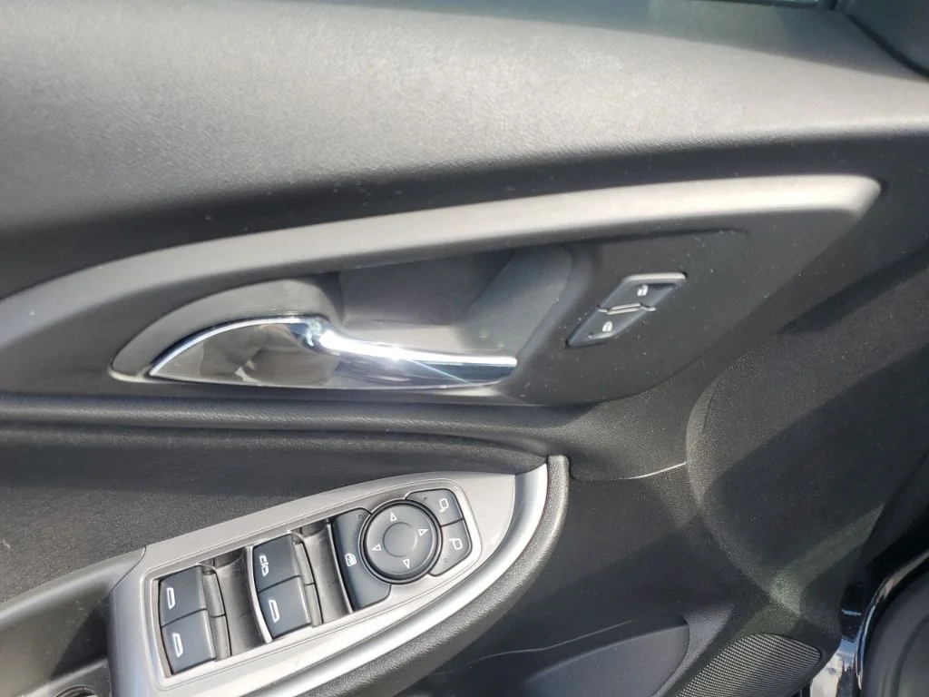 Used 2025 Black Chevrolet LT image 16