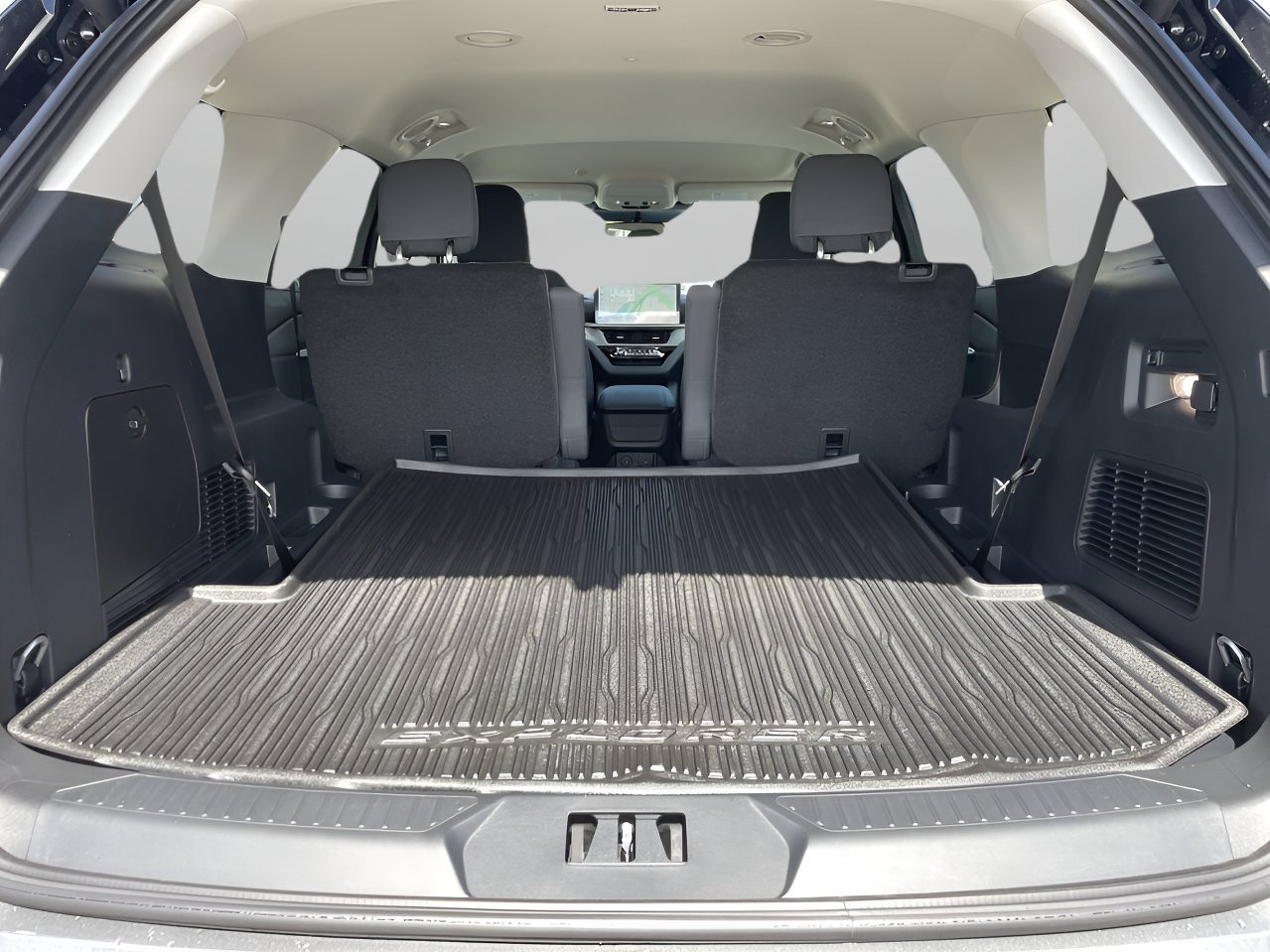 New 2026 Carbonized Gray Metallic Ford Active image 8