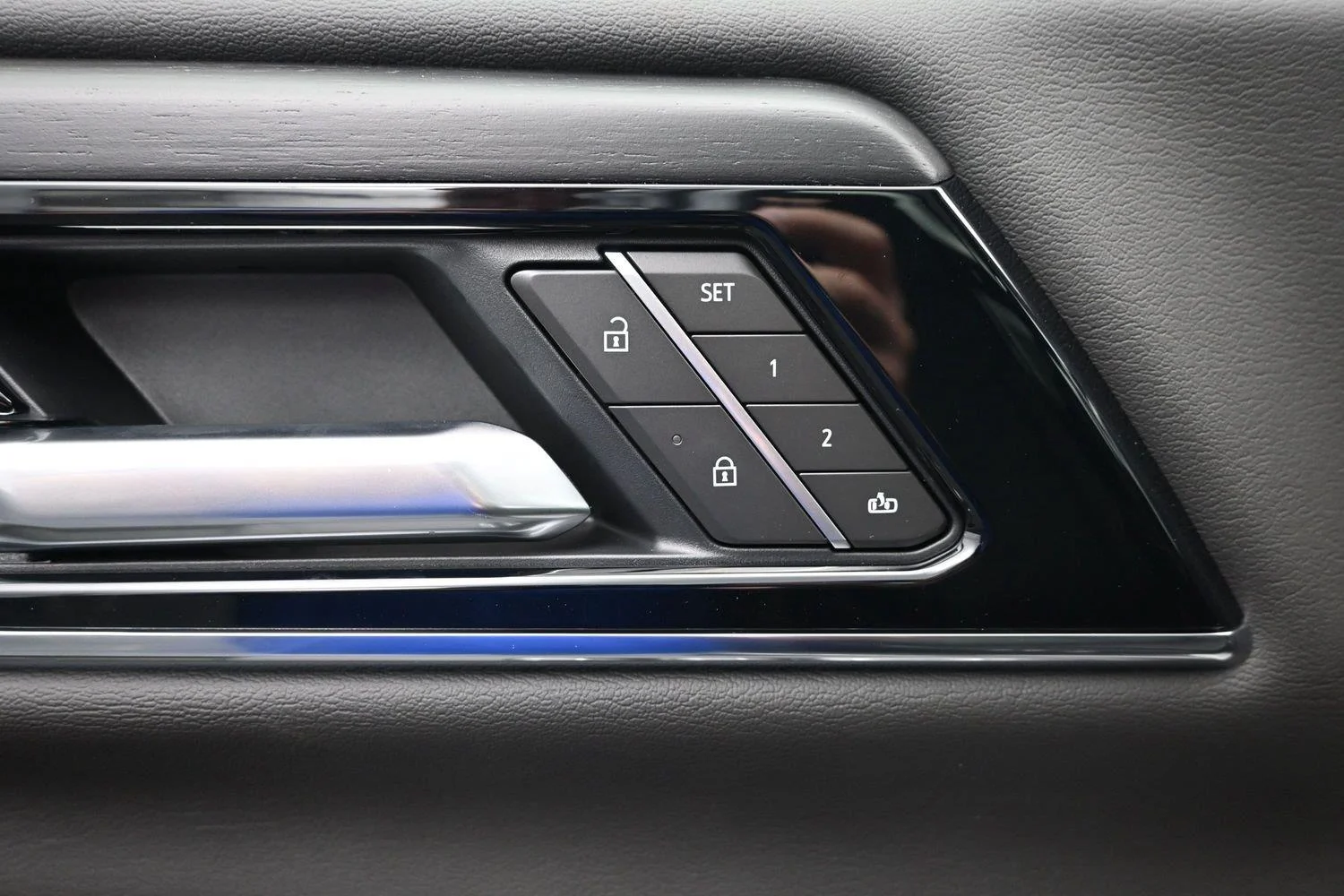 2026 GMC Yukon XL Denali - Photo 26