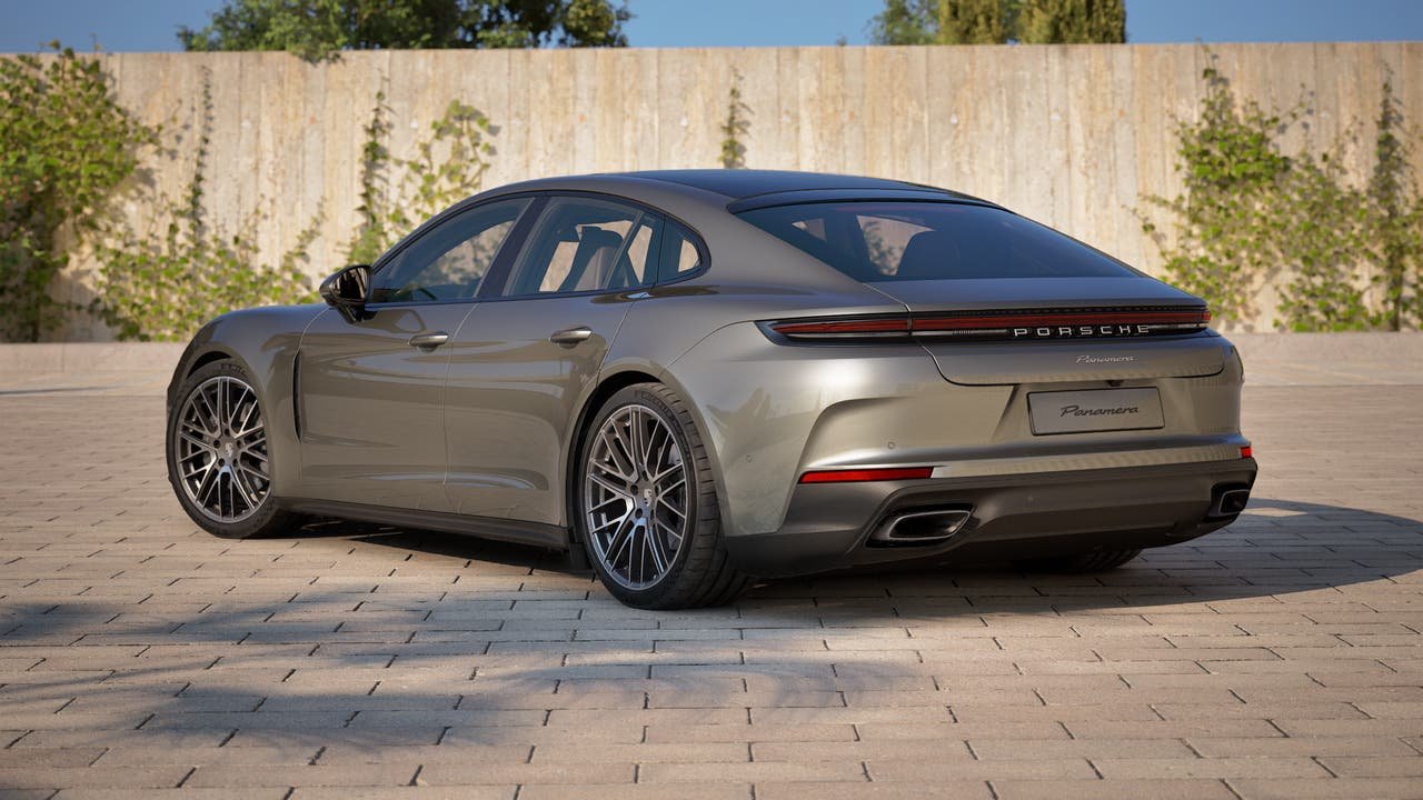 New 2027 Aventurine Green Metallic Porsche  image 3